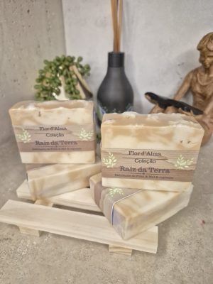 Sabonete Esfoliante de Fubá, Mel e Cupuaçu