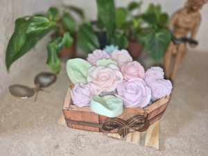 Caixa coração com flores